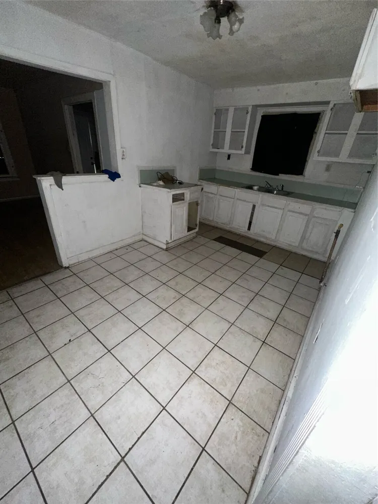 5020 Fitch St, Houston, TX 77016