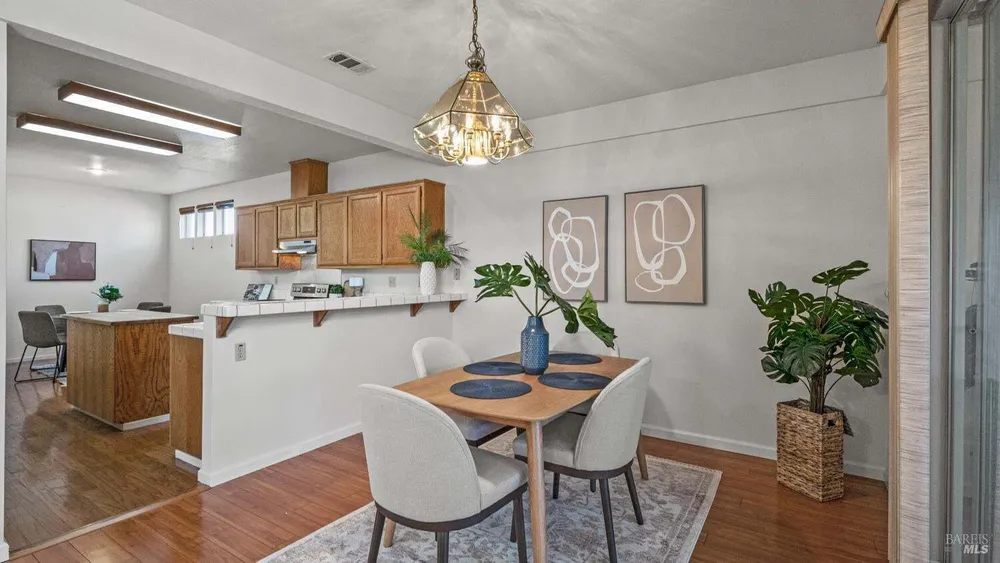 340 Stamper Circle, Suisun City, CA 94585