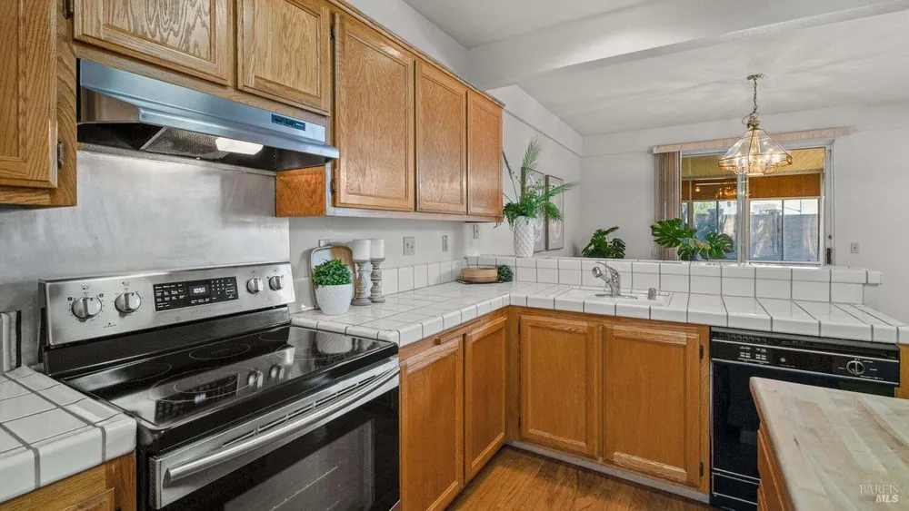 340 Stamper Circle, Suisun City, CA 94585