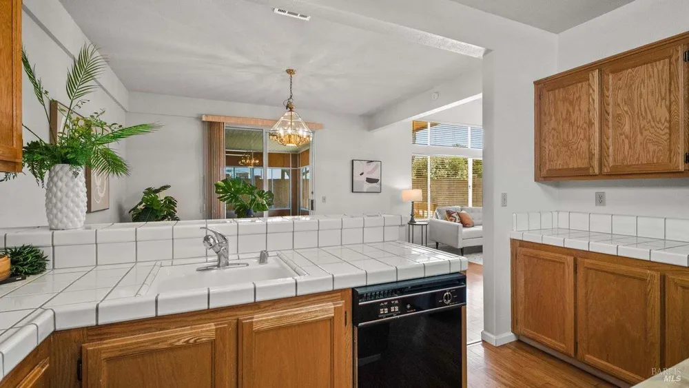 340 Stamper Circle, Suisun City, CA 94585