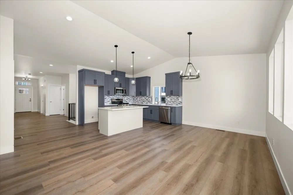 4219 W Tolliver Ct, Spokane, WA 99208