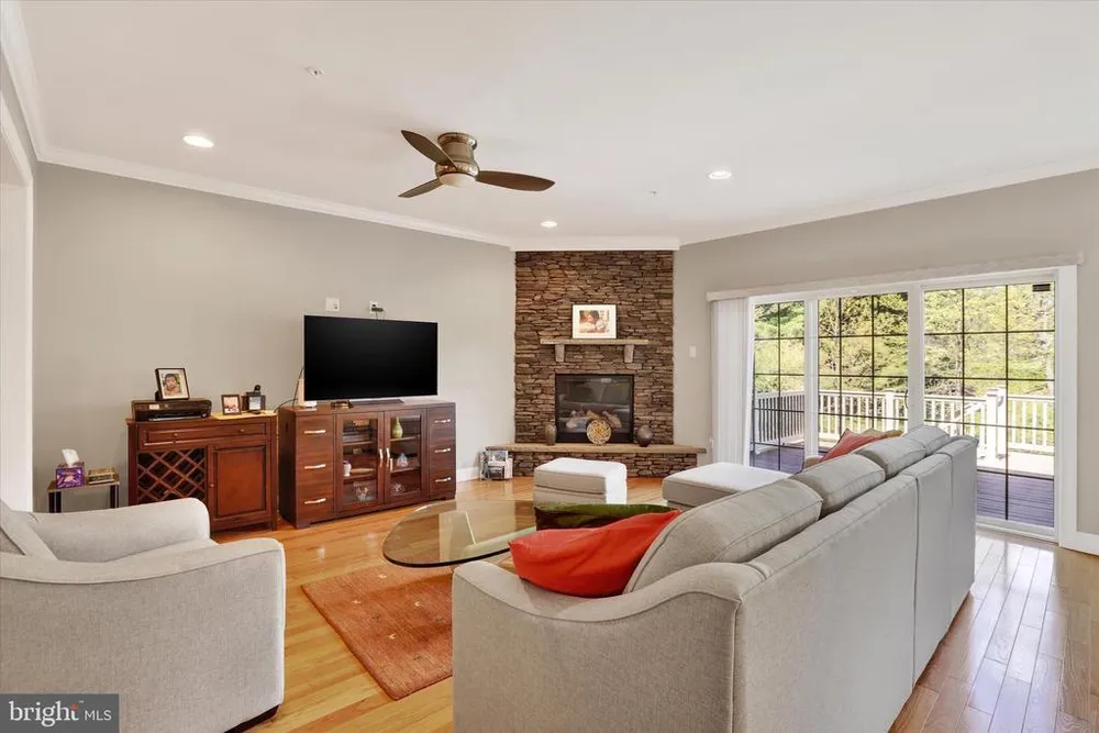 49 David Dr, Newtown, PA 18940