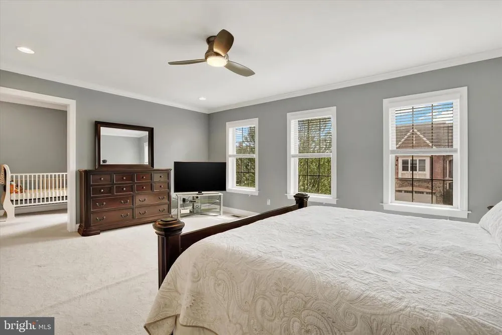 49 David Dr, Newtown, PA 18940