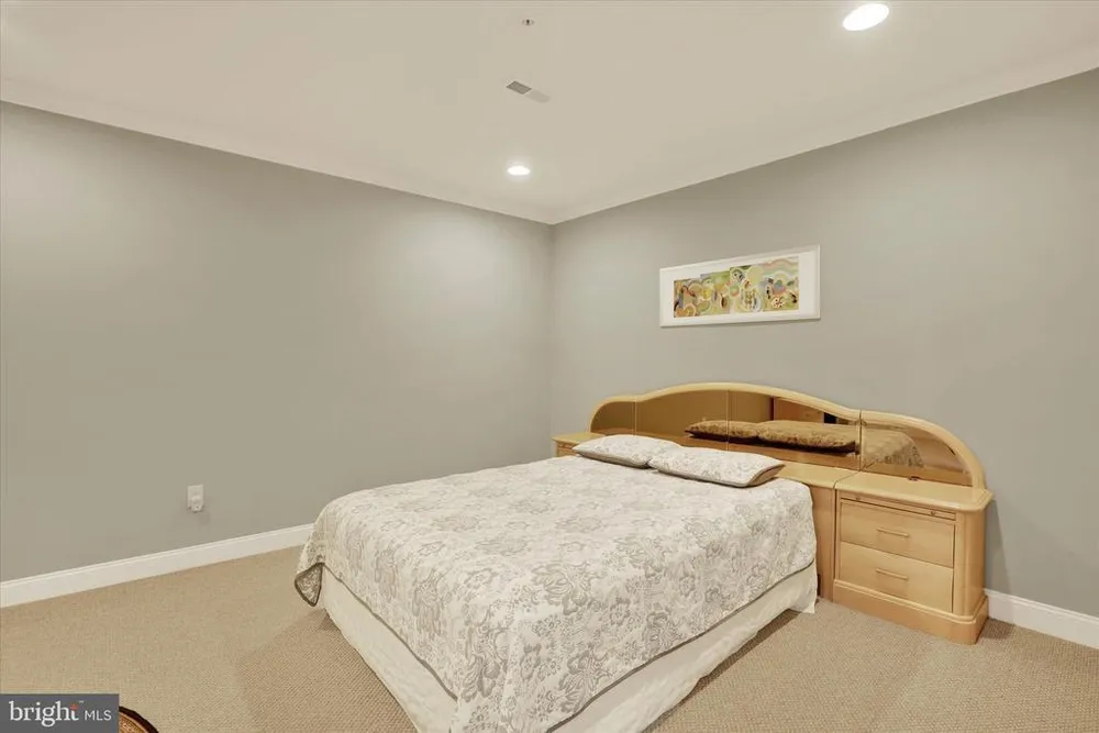 49 David Dr, Newtown, PA 18940