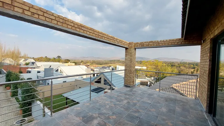 South Africa, North West, Magalies Golf Estate, Magalies River Club Street, 44B