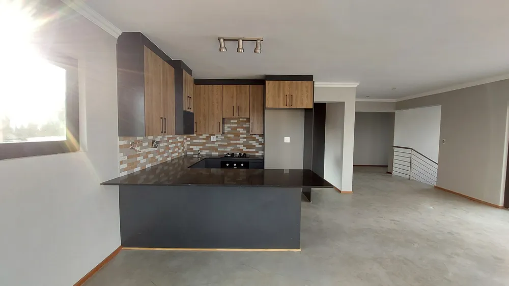 South Africa, North West, Magalies Golf Estate, Magalies River Club Street, 44B