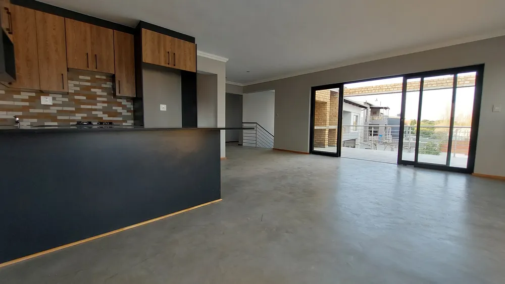 South Africa, North West, Magalies Golf Estate, Magalies River Club Street, 44B