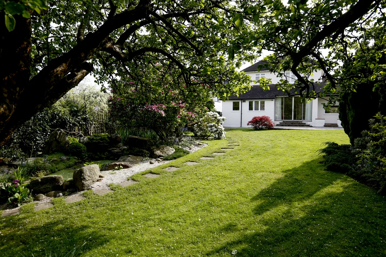 Queens Rise, Richmond, TW10 photo 12