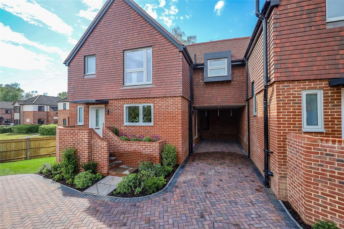 Station Road, Liss, Hampshire, GU33