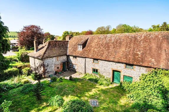 Charlton Road, Chichester, PO18