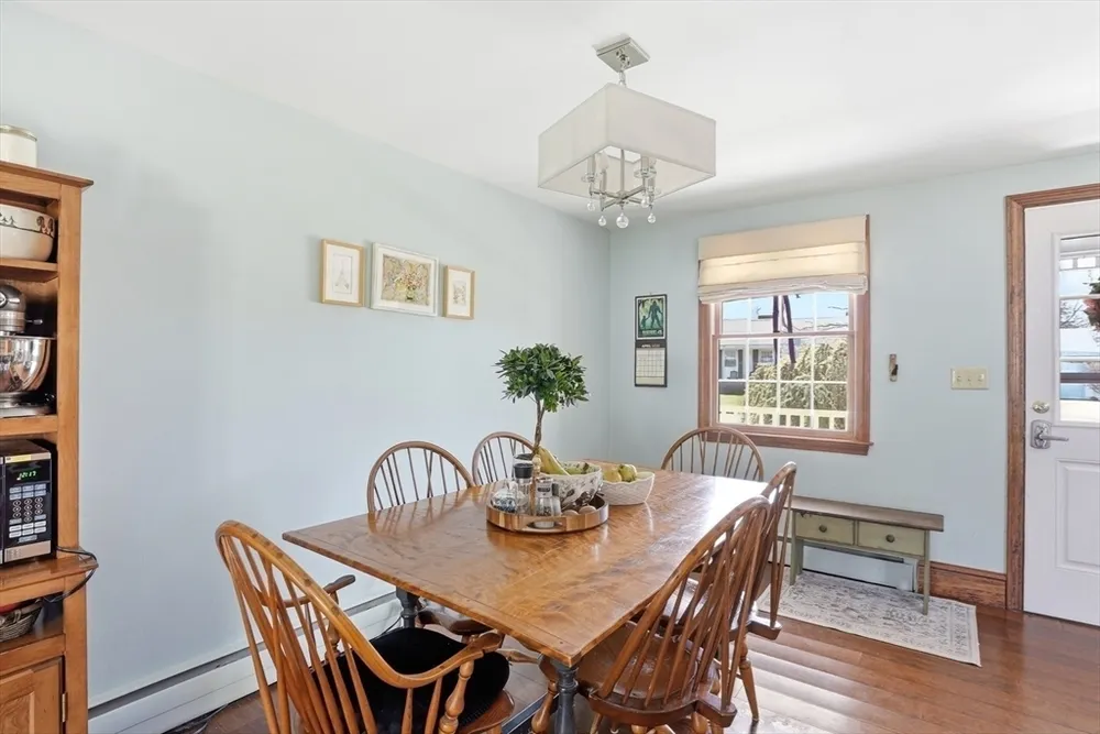 9 Doris Rd, Braintree, MA 02184