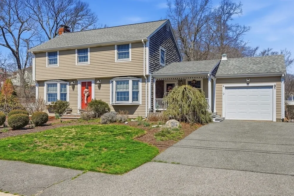 9 Doris Rd, Braintree, MA 02184