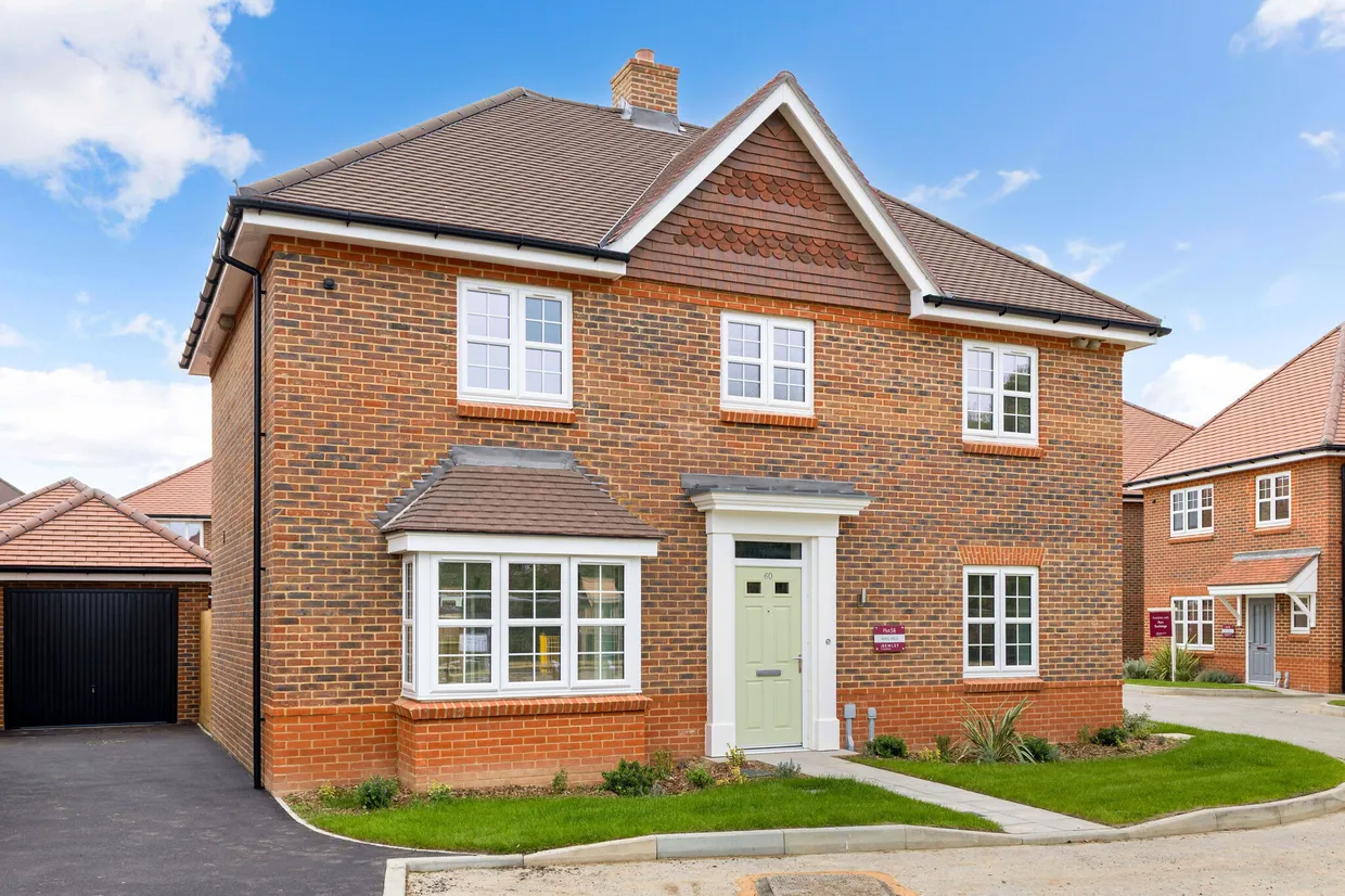 Sweeters Field Road, Cranleigh, GU6 photo 1