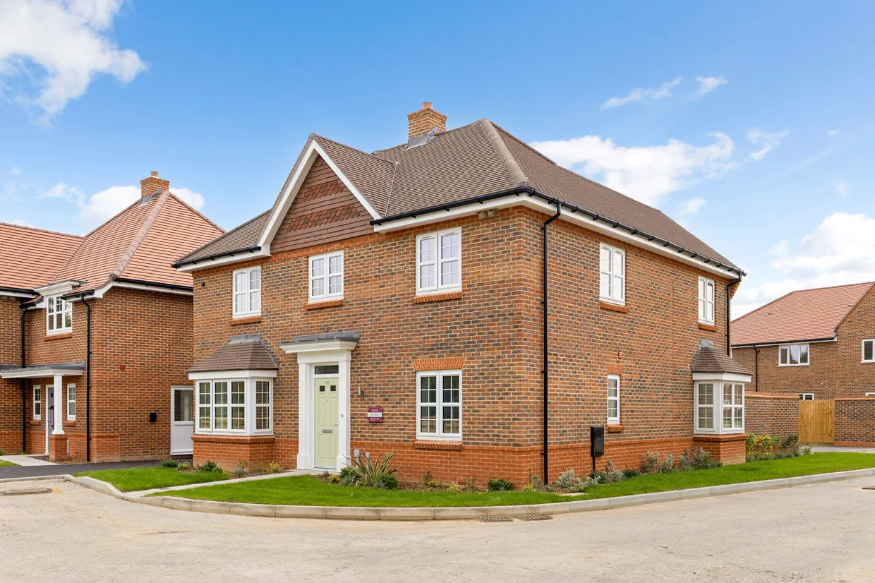 Sweeters Field Road, Cranleigh, GU6 photo 8