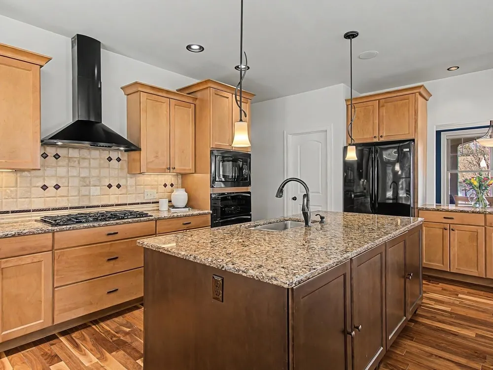 232 Colden Rd, Colchester, VT 05446