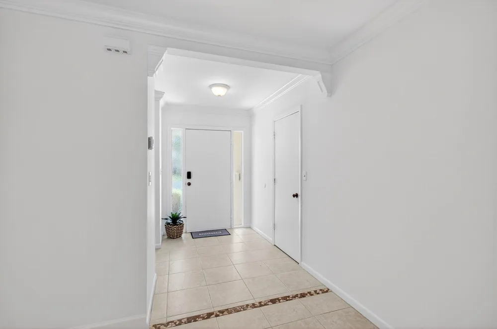 201 Del Rio Blvd, Boca Raton, FL 33432