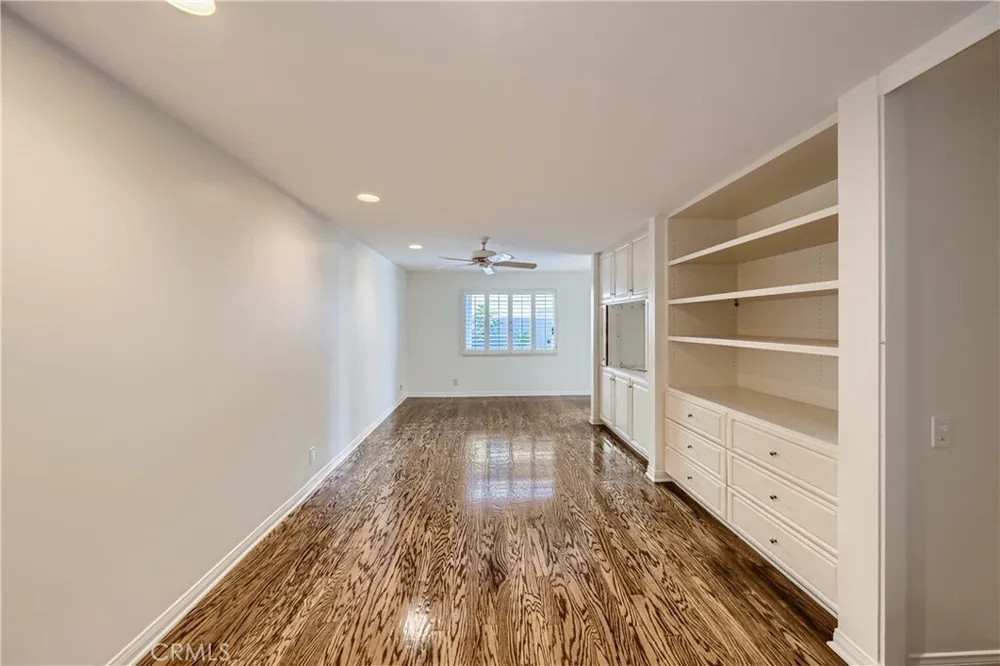 16802 Baruna Ln, Huntington Beach, CA 92649