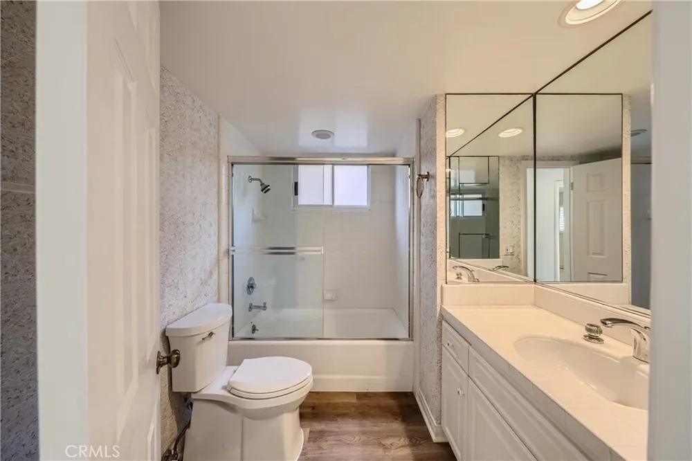 16802 Baruna Ln, Huntington Beach, CA 92649