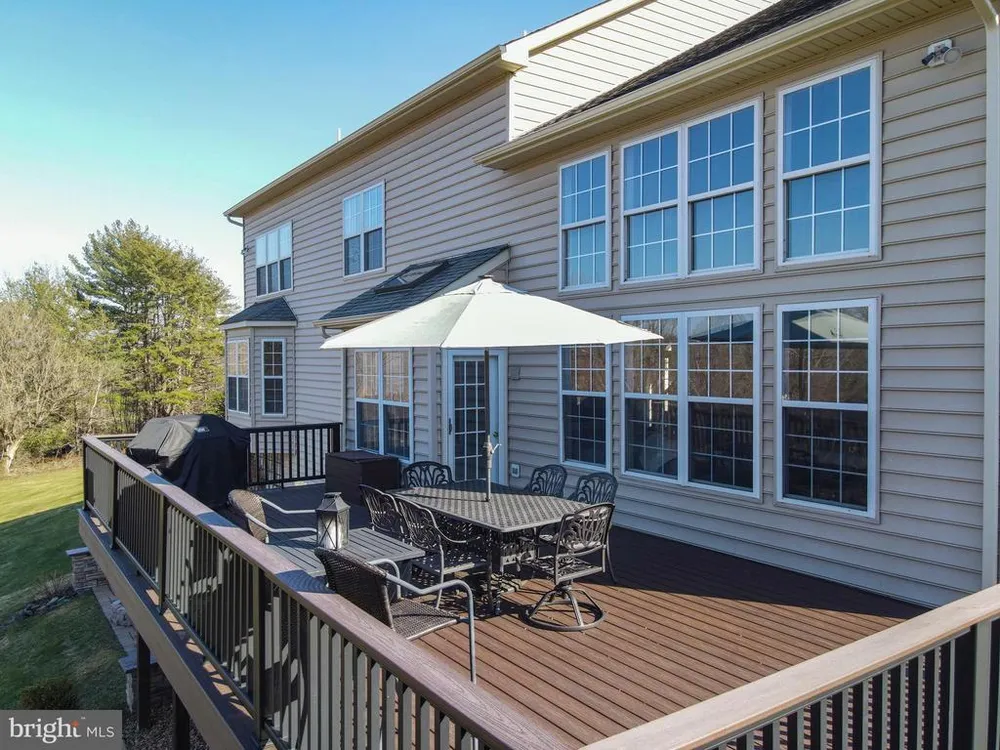 1283 Clearview Dr, Yardley, PA 19067