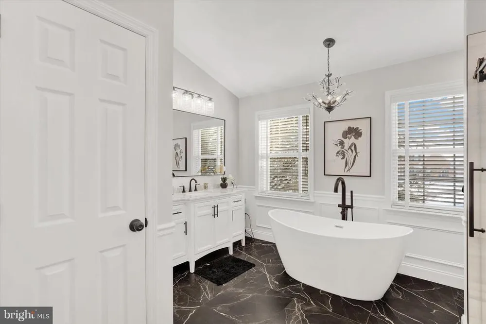 1283 Clearview Dr, Yardley, PA 19067
