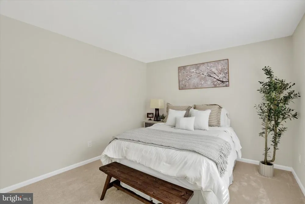 1283 Clearview Dr, Yardley, PA 19067