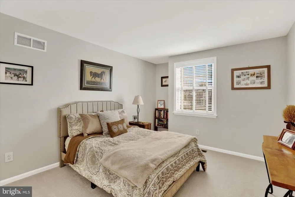 1283 Clearview Dr, Yardley, PA 19067