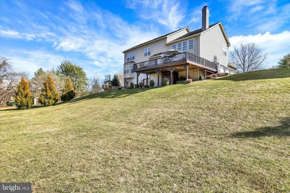 1283 Clearview Dr, Yardley, PA 19067