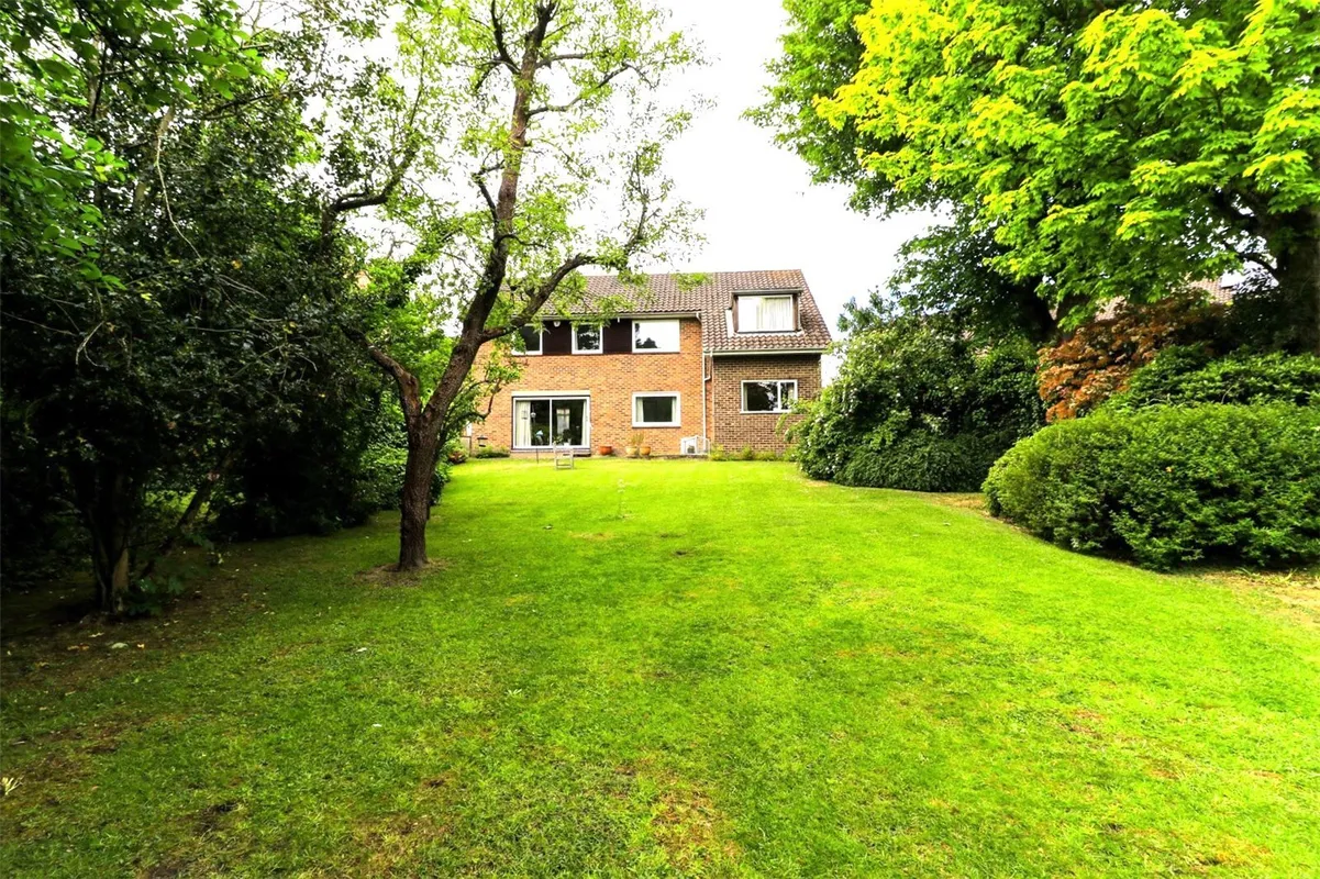 Rowantree Road, Enfield, Middlesex, EN2