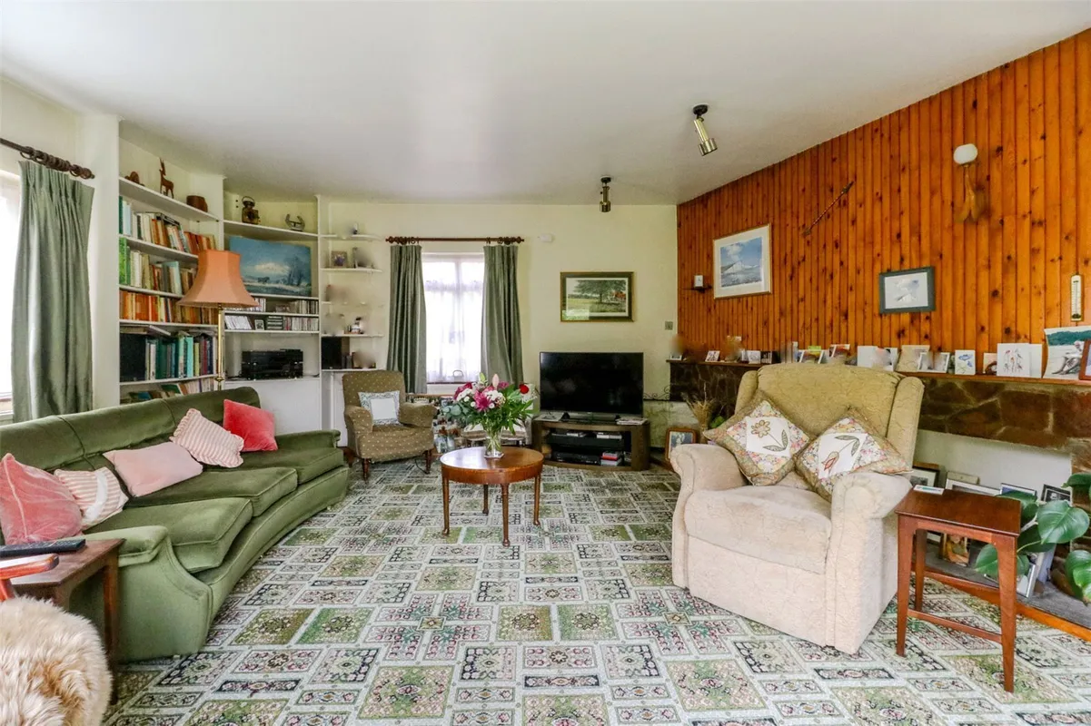 Rowantree Road, Enfield, Middlesex, EN2