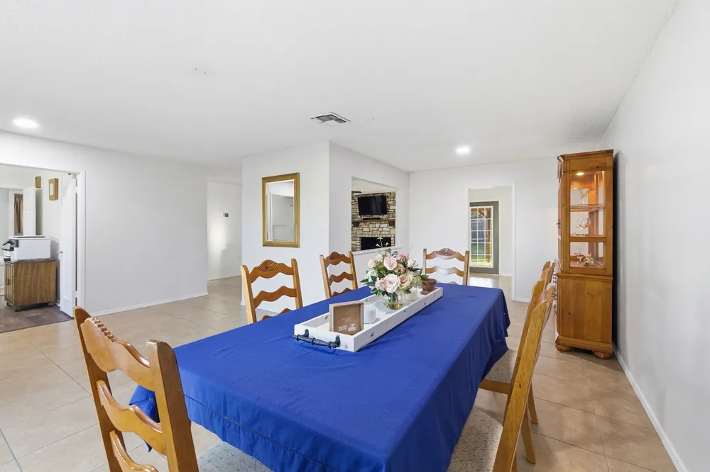 5914 Freemans Farm St, San Antonio, TX 78233