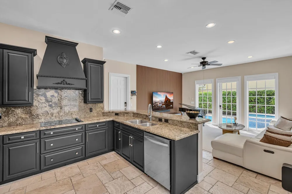 1328 SW 21st Ct, Fort Lauderdale, FL 33315