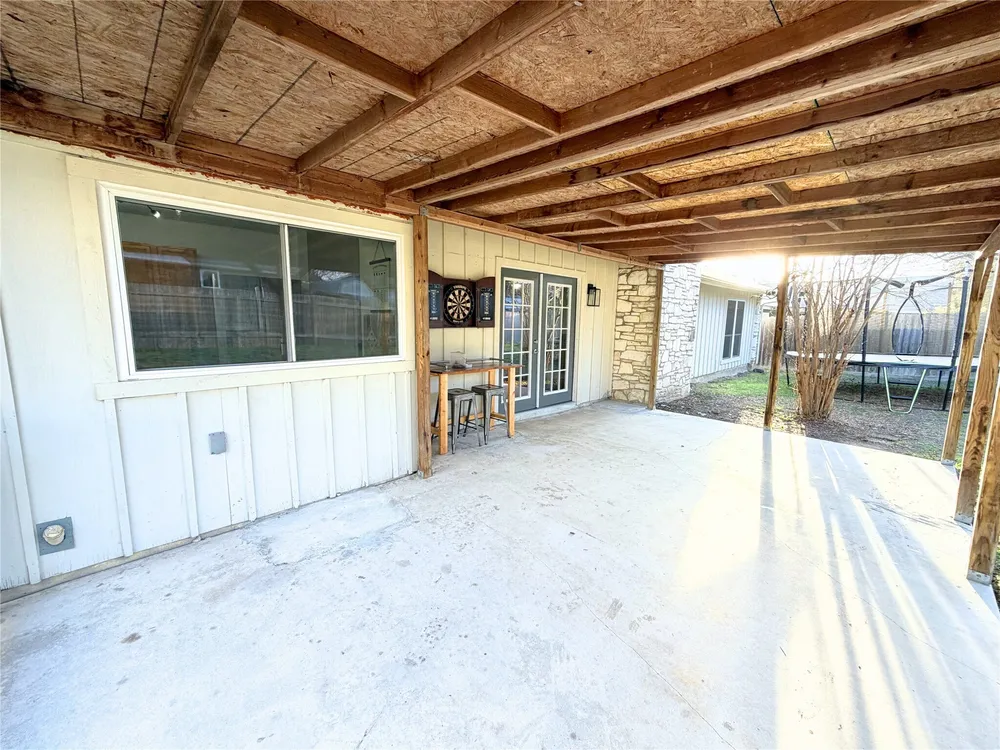 5914 Freemans Farm St, San Antonio, TX 78233
