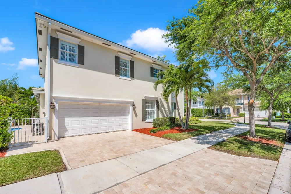 1328 SW 21st Ct, Fort Lauderdale, FL 33315