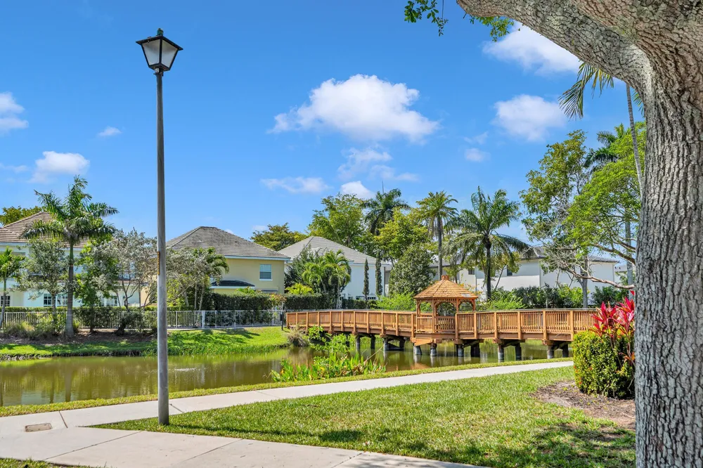 1328 SW 21st Ct, Fort Lauderdale, FL 33315