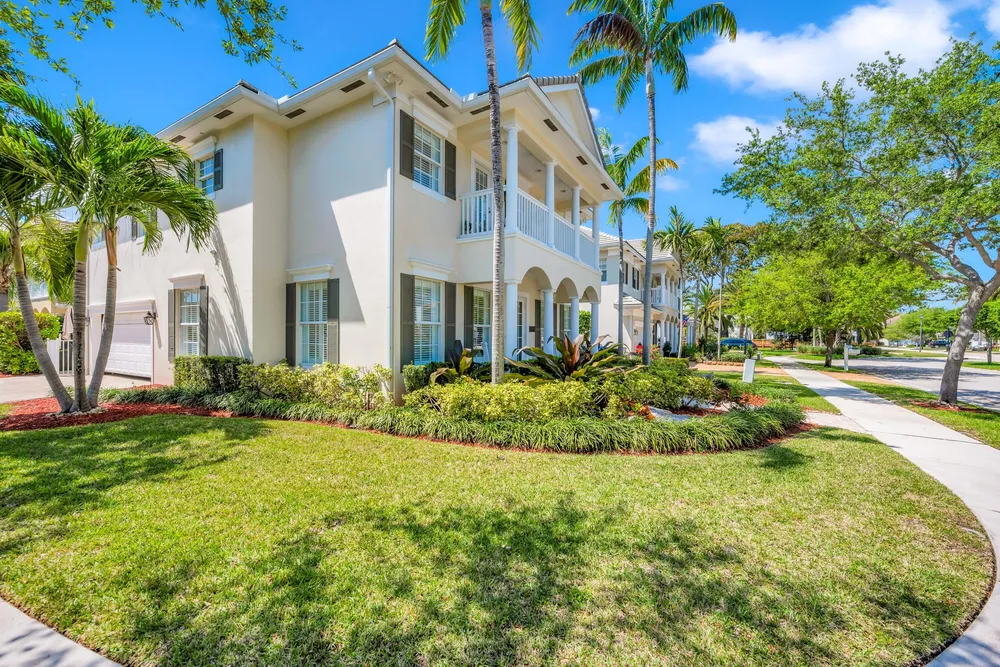 1328 SW 21st Ct, Fort Lauderdale, FL 33315