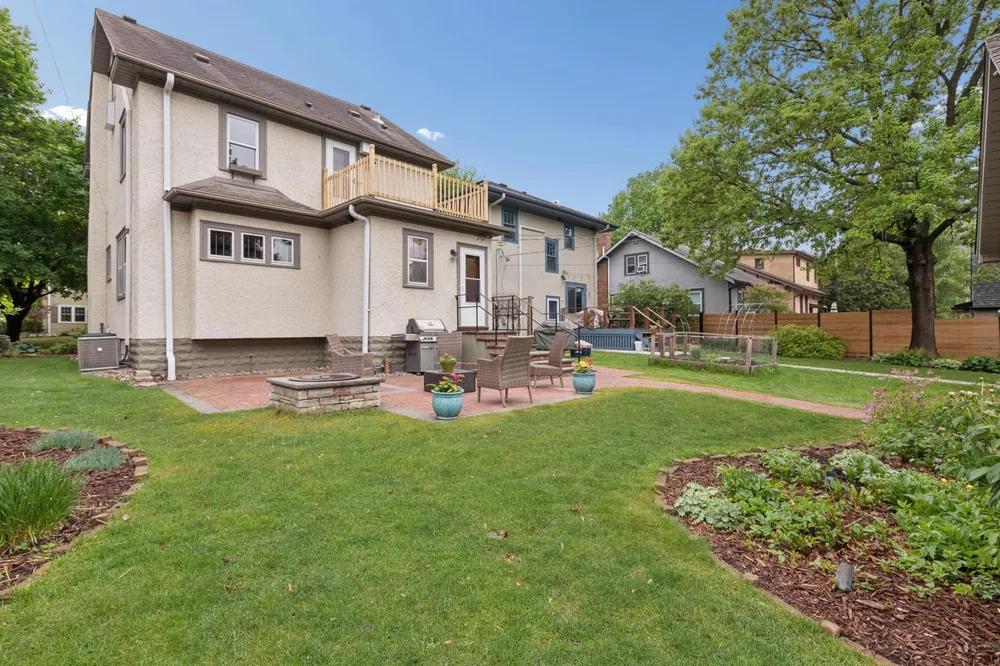 1847 Sargent Ave, St Paul, MN 55105-1530