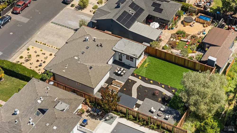 211 Mirada Ave, San Rafael, CA 94903