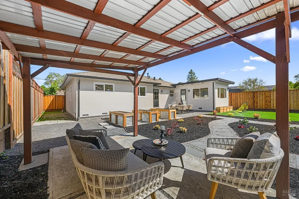 211 Mirada Ave, San Rafael, CA 94903