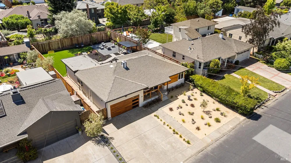 211 Mirada Ave, San Rafael, CA 94903