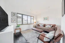 Ashley Road, Farnborough, GU14 photo 2