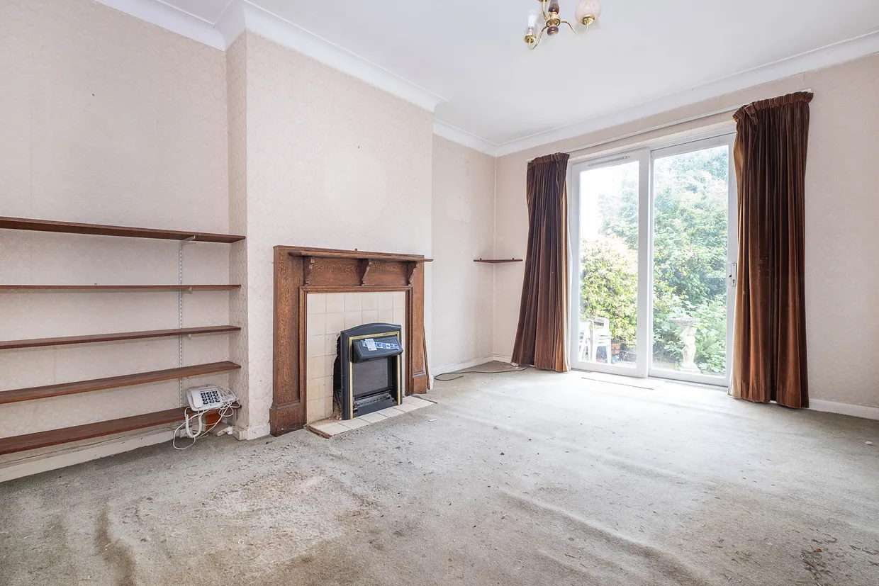 Cambridge Crescent, Teddington, TW11 photo 4