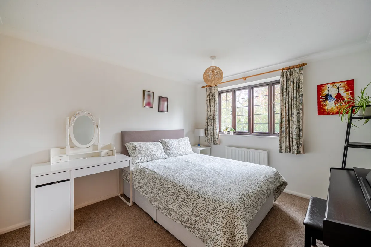 Parkside, Maidenhead, SL6 photo 6
