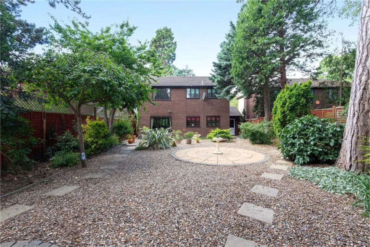 Parkside, Maidenhead, SL6 photo 12