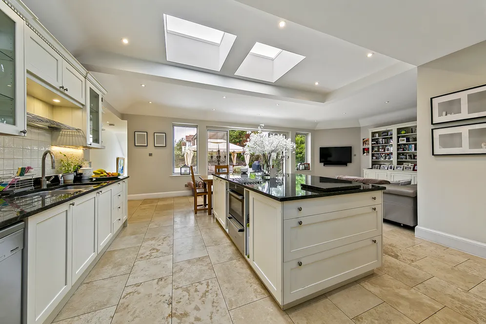 Taylor Avenue, Richmond, TW9 photo 3