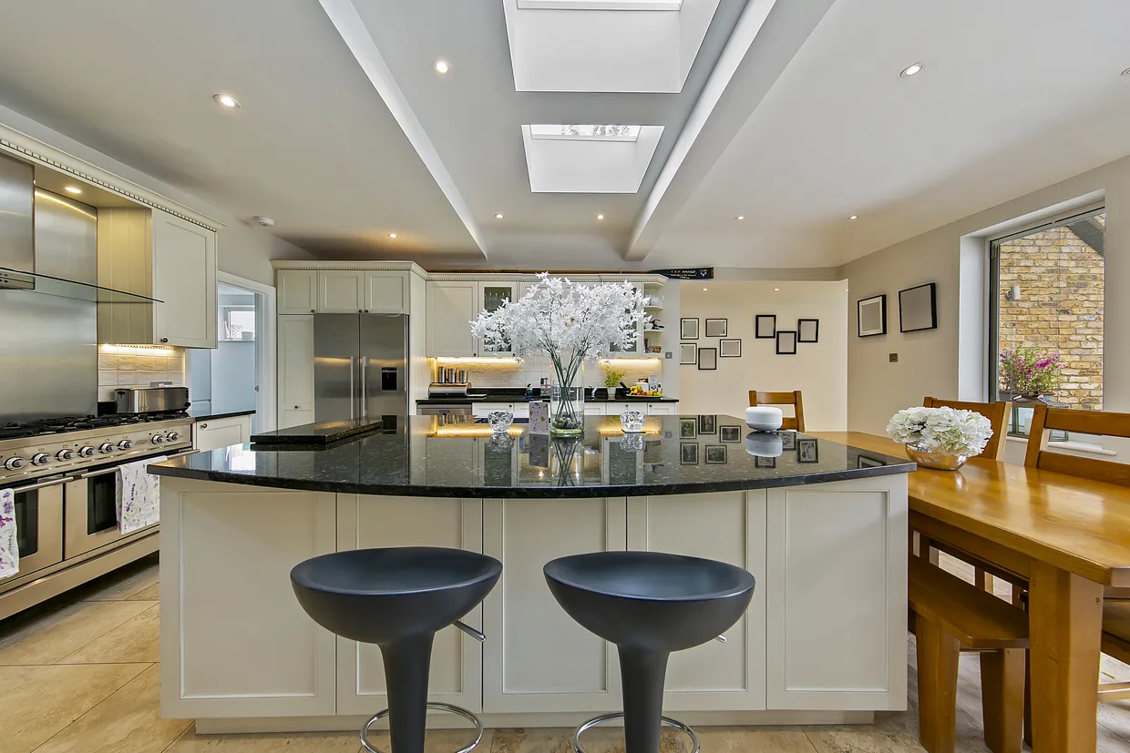 Taylor Avenue, Richmond, TW9 photo 8
