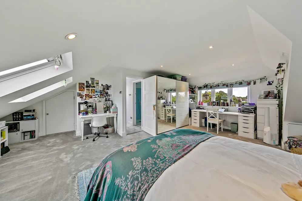 Taylor Avenue, Richmond, TW9 photo 17