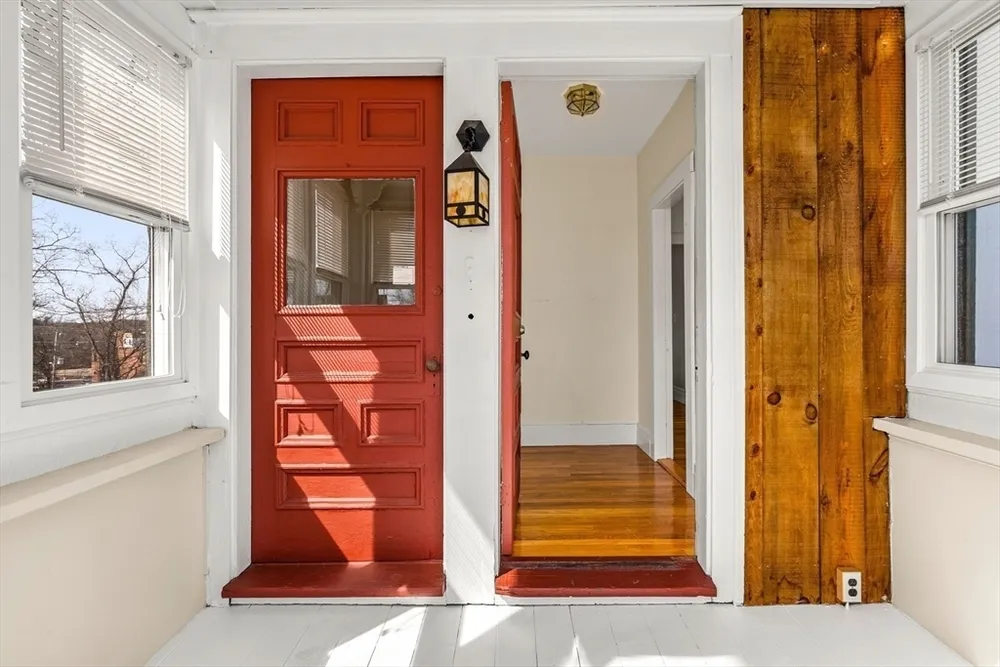41 Highland Ave, Chelmsford, MA 01863