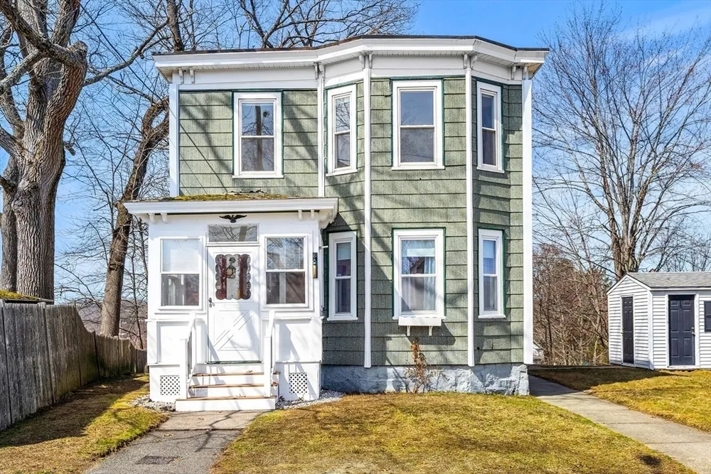 41 Highland Ave, Chelmsford, MA 01863