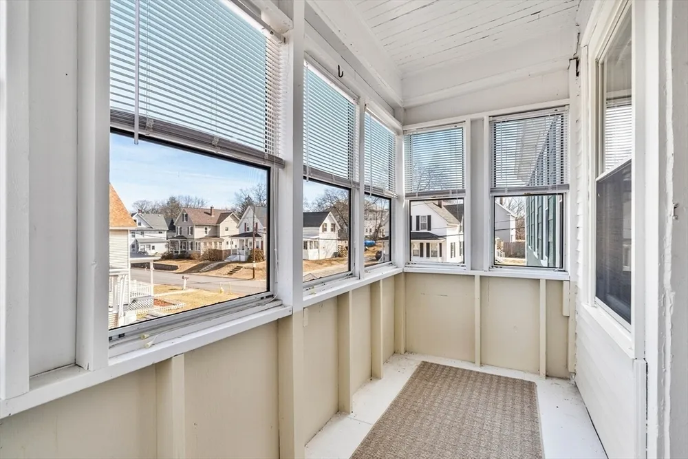 41 Highland Ave, Chelmsford, MA 01863