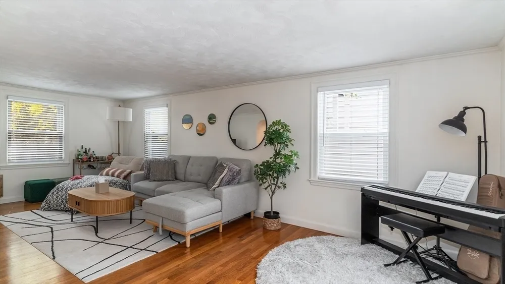51 Lynn Fells Pkwy, Melrose, MA 02176
